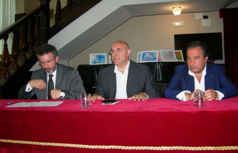 Conferenza-Stampa-Teatro-Marrucino.jpg
